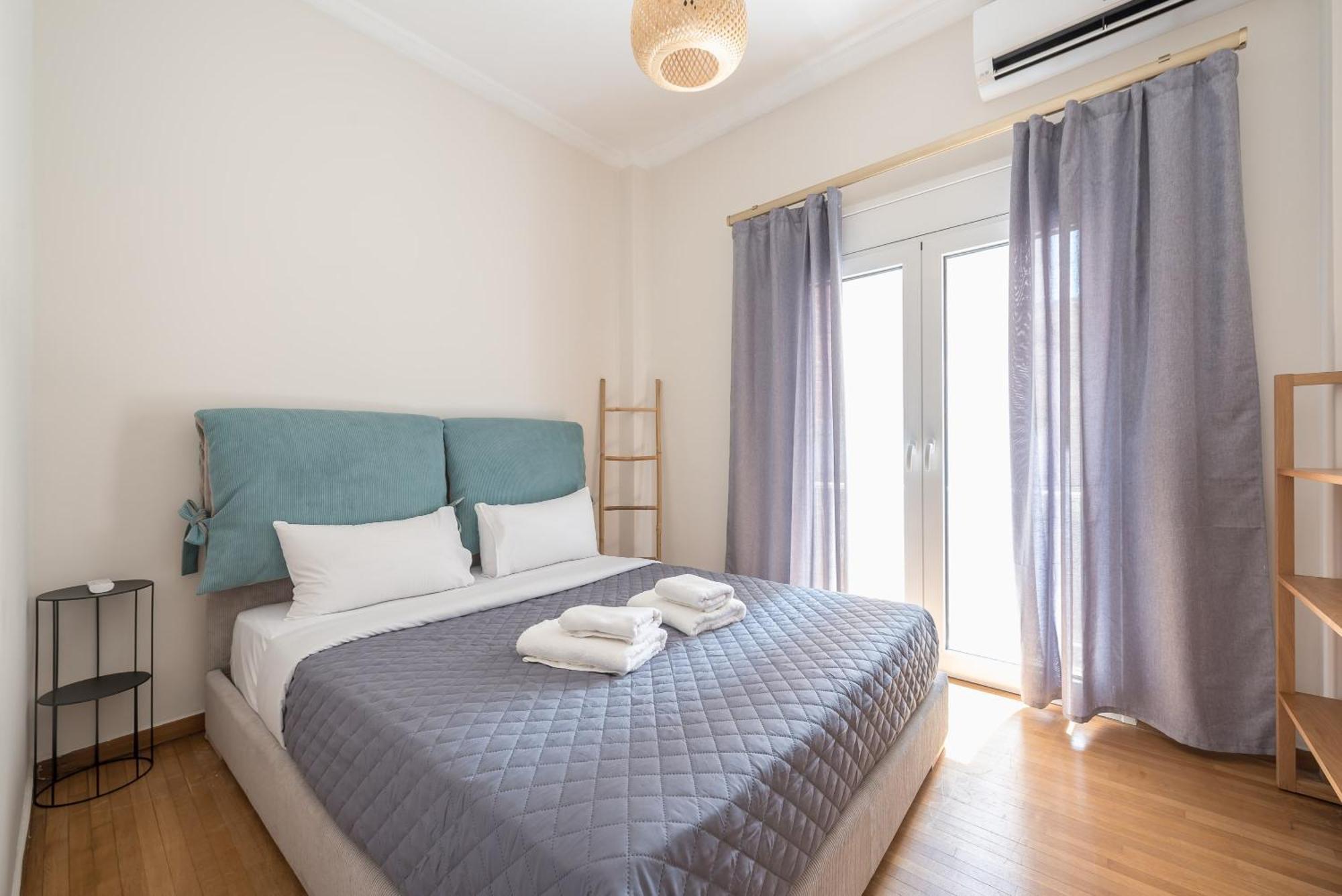 Stylish 2 Bd Urban Retreat Near Panormou Metro Apartment Атина Екстериор снимка