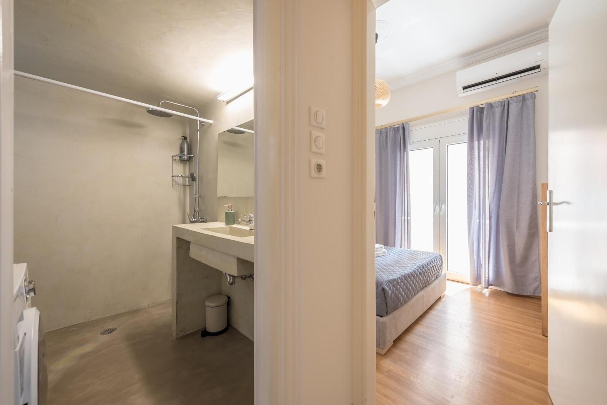 Stylish 2 Bd Urban Retreat Near Panormou Metro Apartment Атина Екстериор снимка