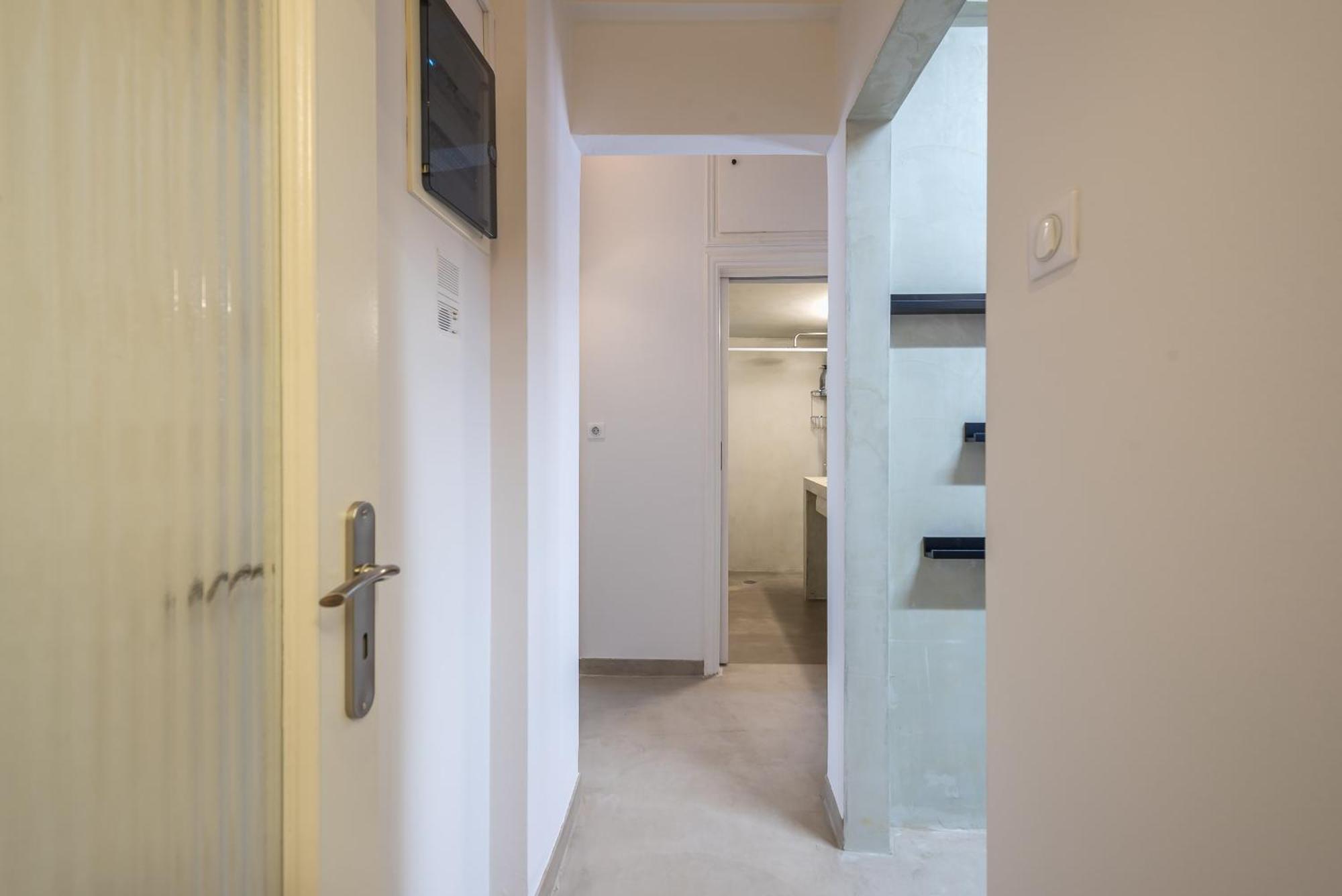 Stylish 2 Bd Urban Retreat Near Panormou Metro Apartment Атина Екстериор снимка